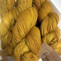 Fino Merino/Silk blend - 4 Ply / Fingering