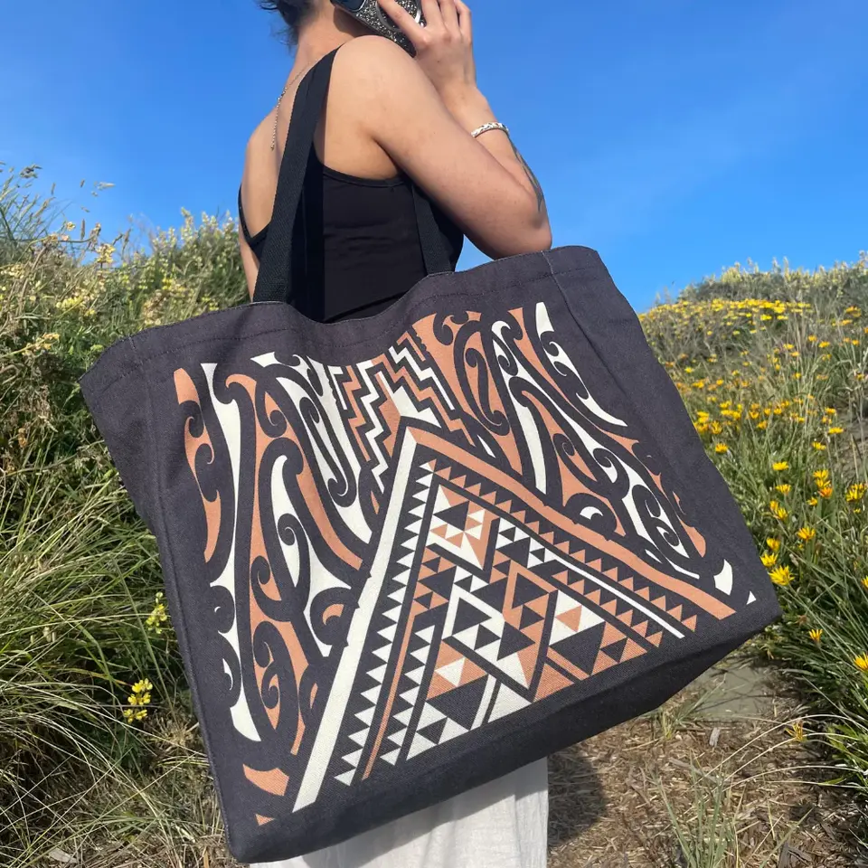 Tote Bag - Maunga Tei Tei - by Revolution Aotearoa