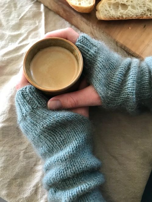 Fingerless Mitts - Knitting Pattern - Touch Yarns 178