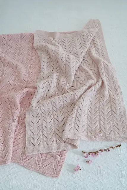 BC41 Baby Bunting Blanket Knitting Pattern