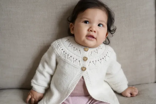 BC94 Carolyn Cardi Knitting Pattern