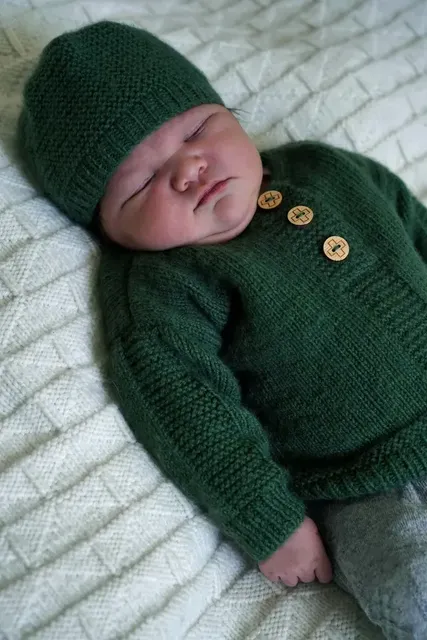BC129 Casey Sweater and Hat