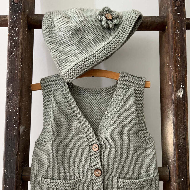 Ava & Archie Vintage Vest & Hat