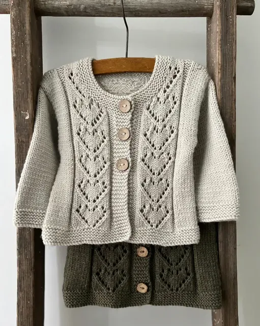 Lilly Cardigan Knitting Pattern DK/8ply - Kiwi Stitch Co