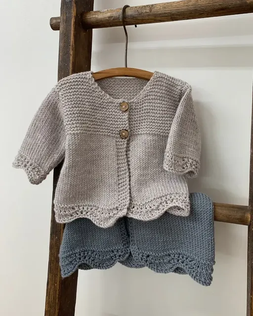 Millie Cardigan DK Knitting Pattern - Kiwi Stitch Co