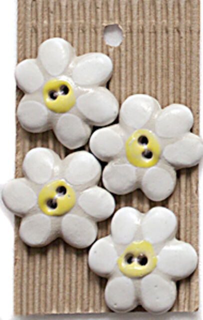 Large White Flower Buttons - L89