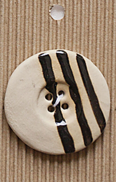 Large Round Black & White Button - L333