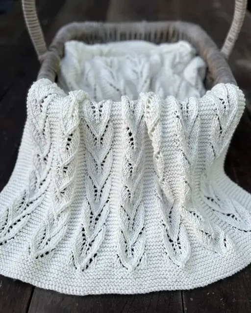 Willow Blanket - Knitting Pattern - Kiwi Stitch Co