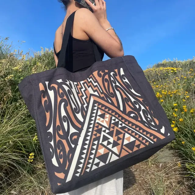 Tote Bag - Maunga Tei Tei - by Revolution Aotearoa
