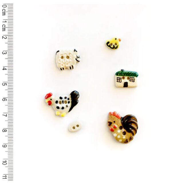 Farmyard - Incomparable Buttons - L132